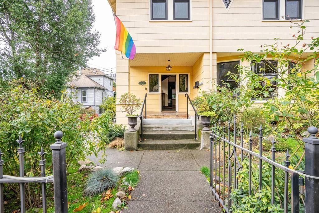 Charming 1Bd Suite In Capitol Hill - Foxglove Inn シアトル エクステリア 写真