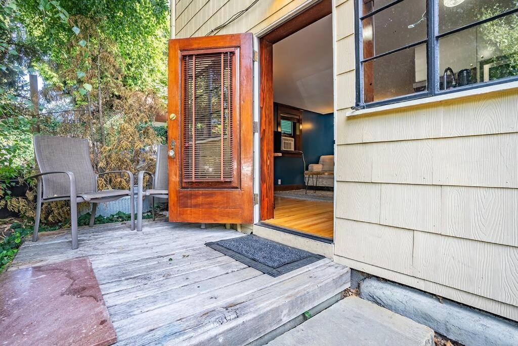 Charming 1Bd Suite In Capitol Hill - Foxglove Inn シアトル エクステリア 写真
