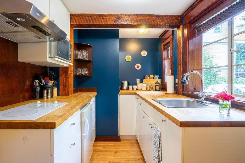 Charming 1Bd Suite In Capitol Hill - Foxglove Inn シアトル エクステリア 写真